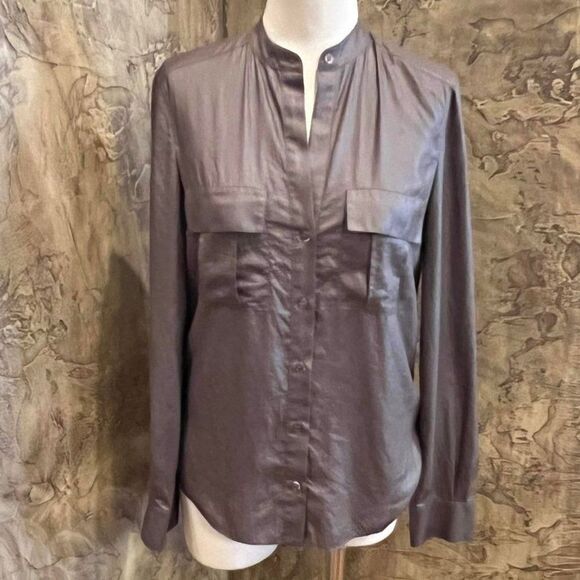 BCBGMAXAZRIA Long Sleeve Silky Button Down Shirt Size X-Small - Picture 1 of 3
